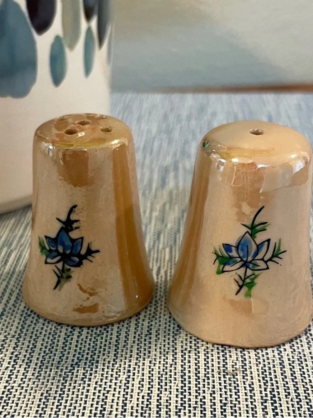 Vintage Japanese Lusterware Salt & Pepper Shakers – Hand-Painted Floral Ceramic